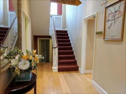 Euro Hotel - image 14