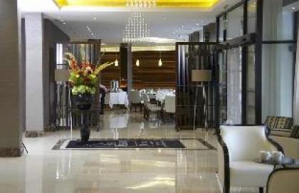 Park Grand London Heathrow - image 26