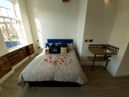 Angel Townhouse - image 2