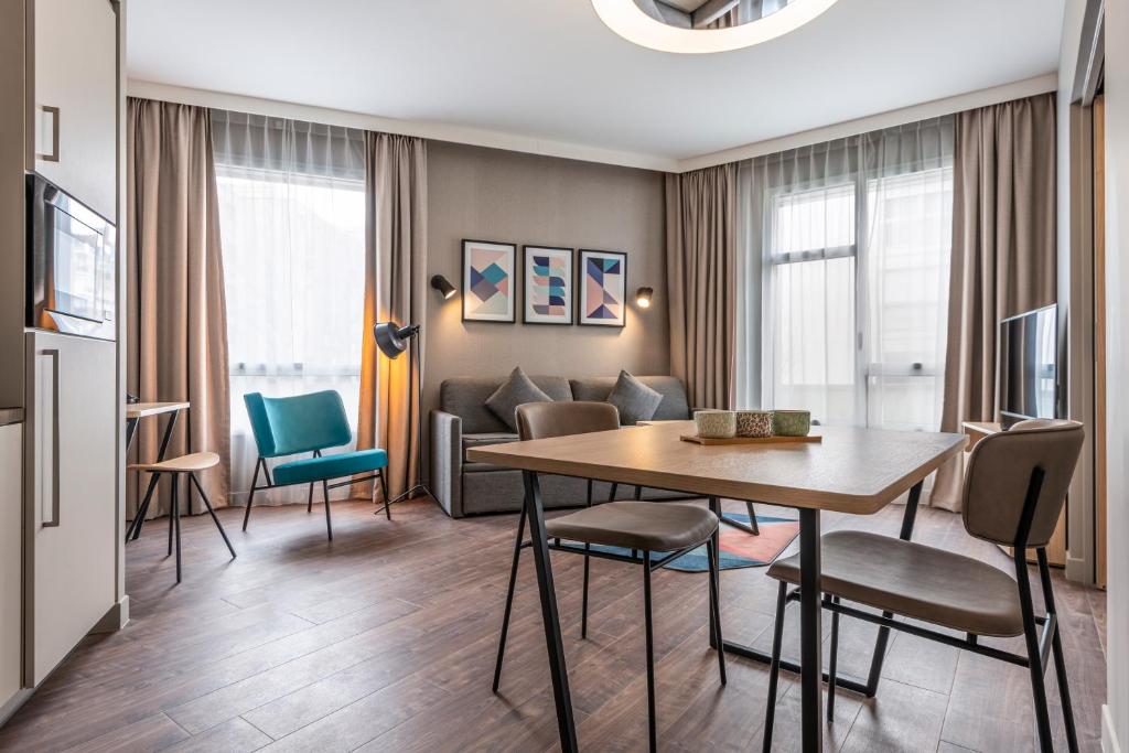 Aparthotel Adagio London Stratford - image 4