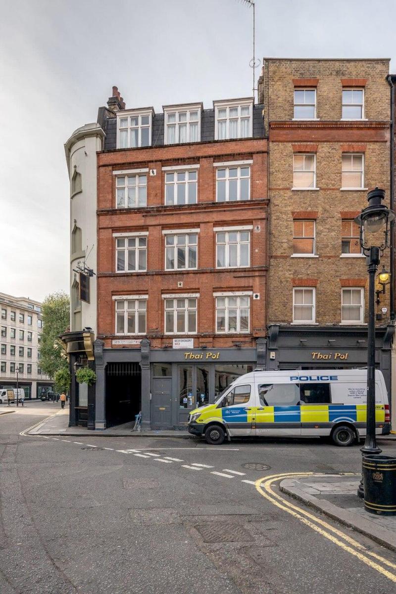 Beautiful apartment next to Covent Garden Market - image 2