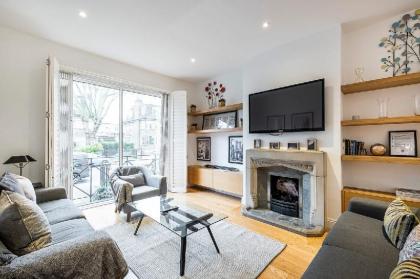 The Porchester Gardens - Modern & Bright 4BDR with Garden and Parking
