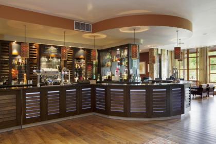 Chessington Hotel - image 10