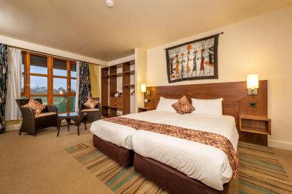Chessington Hotel - image 5