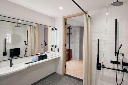 Canopy by Hilton London City - image 23