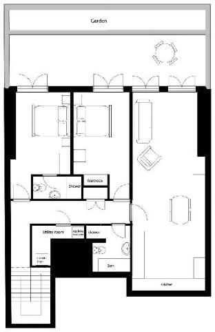 Spacious two bedroom apartment with private patio - image 6