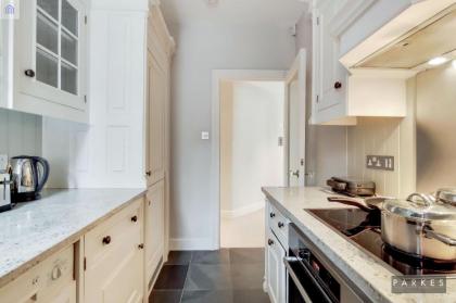Sir Hans Sloane Apartments - image 22