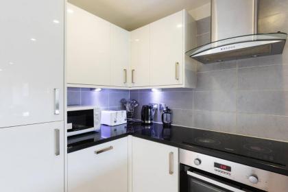 Bright and Modern 3 Bed Apartment Hyde Park Central London - image 30