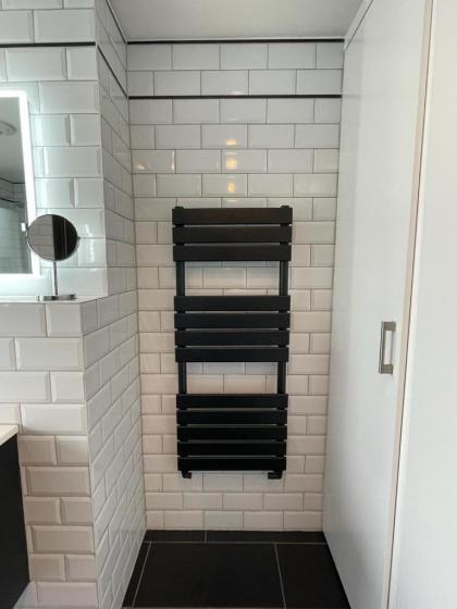 Luxury Apartment in Belsize Park - image 23