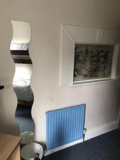 HARLOW INTERNATIONAL HOSTEL - image 21