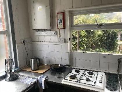 HARLOW INTERNATIONAL HOSTEL - image 23