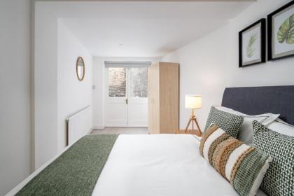 Central London Gem - 2 Bed Flat - image 21