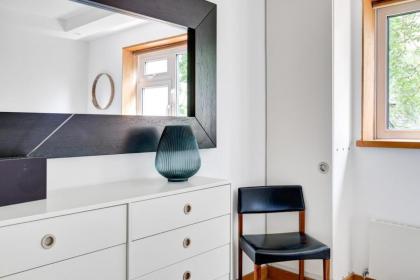 Modern Notting Hill 2 Bedroom Near Royal Oak tube - image 22