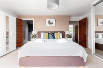 The Wandsworth Penthouse - image 24