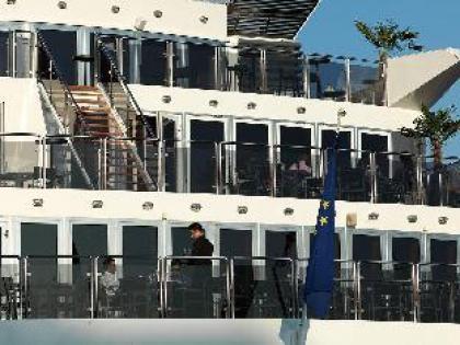 Sunborn Yacht Hotel London