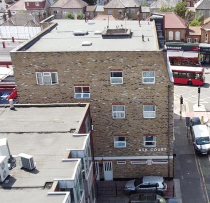 Ilford Central Luxury Apartments - image 21