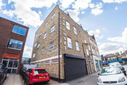 Ilford Central Luxury Apartments - image 22