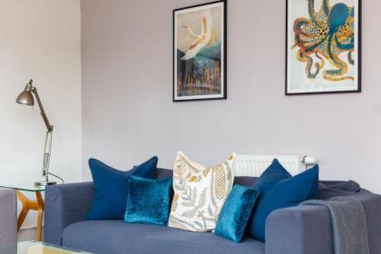 Spacious Central 3 Bedroom Apartment in Old Street - image 21