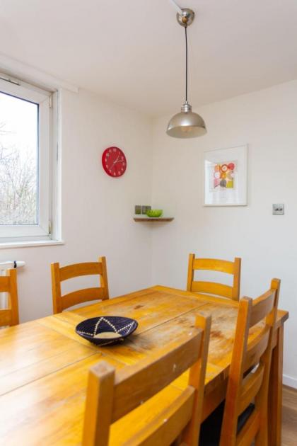 Spacious Central 3 Bedroom Apartment in Old Street - image 24