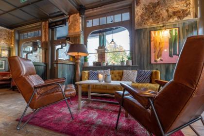 The Wolfpack Inn - image 26