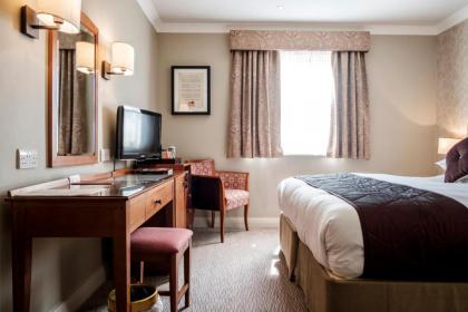 The Red Lion Hotel - image 22