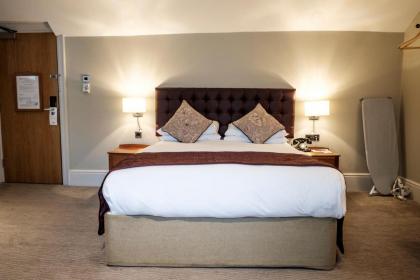The Red Lion Hotel - image 23
