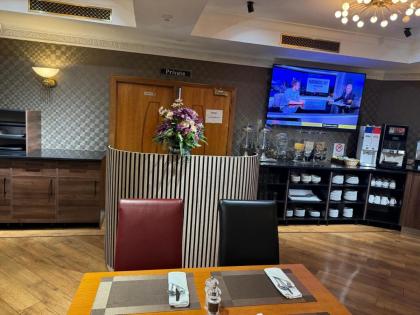 Savera Hotel South Ruislip - image 30