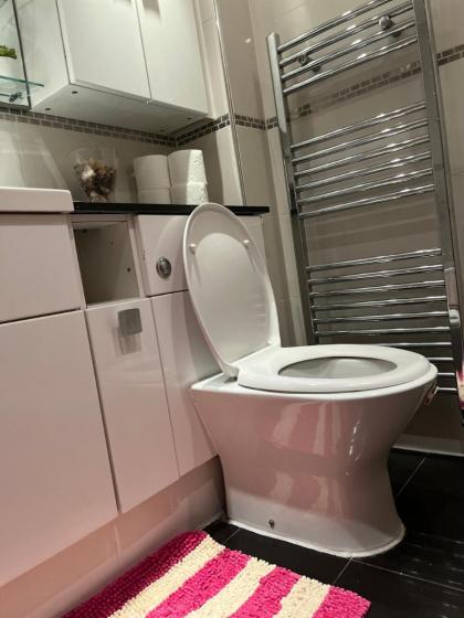 Stunning 1 Bedroom in Stunning Location - Mayfair Area - image 21