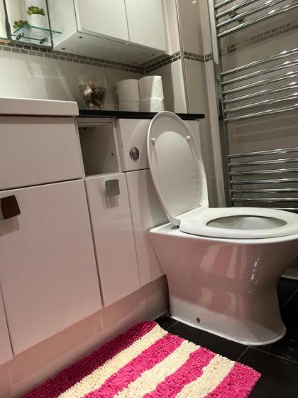 Stunning 1 Bedroom in Stunning Location - Mayfair Area - image 22