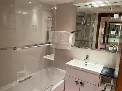 Stunning 1 Bedroom in Stunning Location - Mayfair Area - image 23