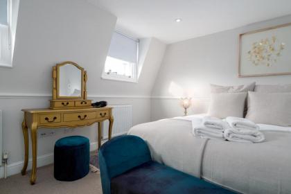 GuestReady - Family Home with Garden for 6 - image 21