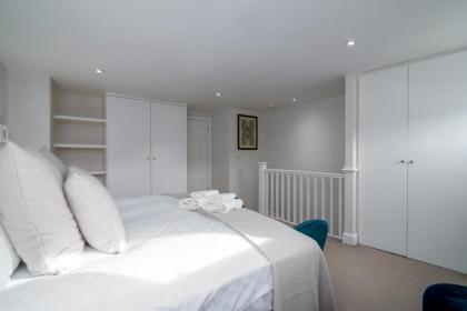 GuestReady - Family Home with Garden for 6 - image 25
