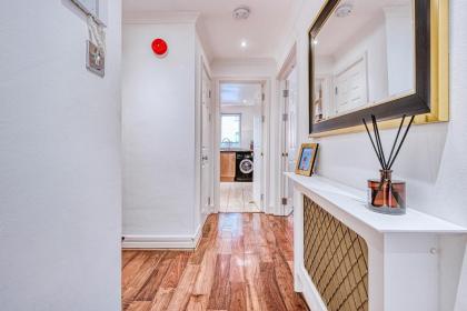 Stunning Apartment in Fashionable Marylebone - image 23
