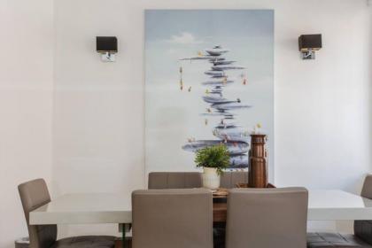 Modern 2 Bedroom Apartment in Marble Arch - image 23
