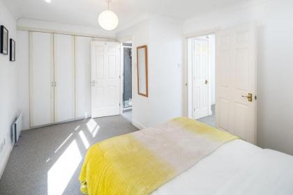 Bright 3 Bedroom House Near King's Cross StPancras - image 10