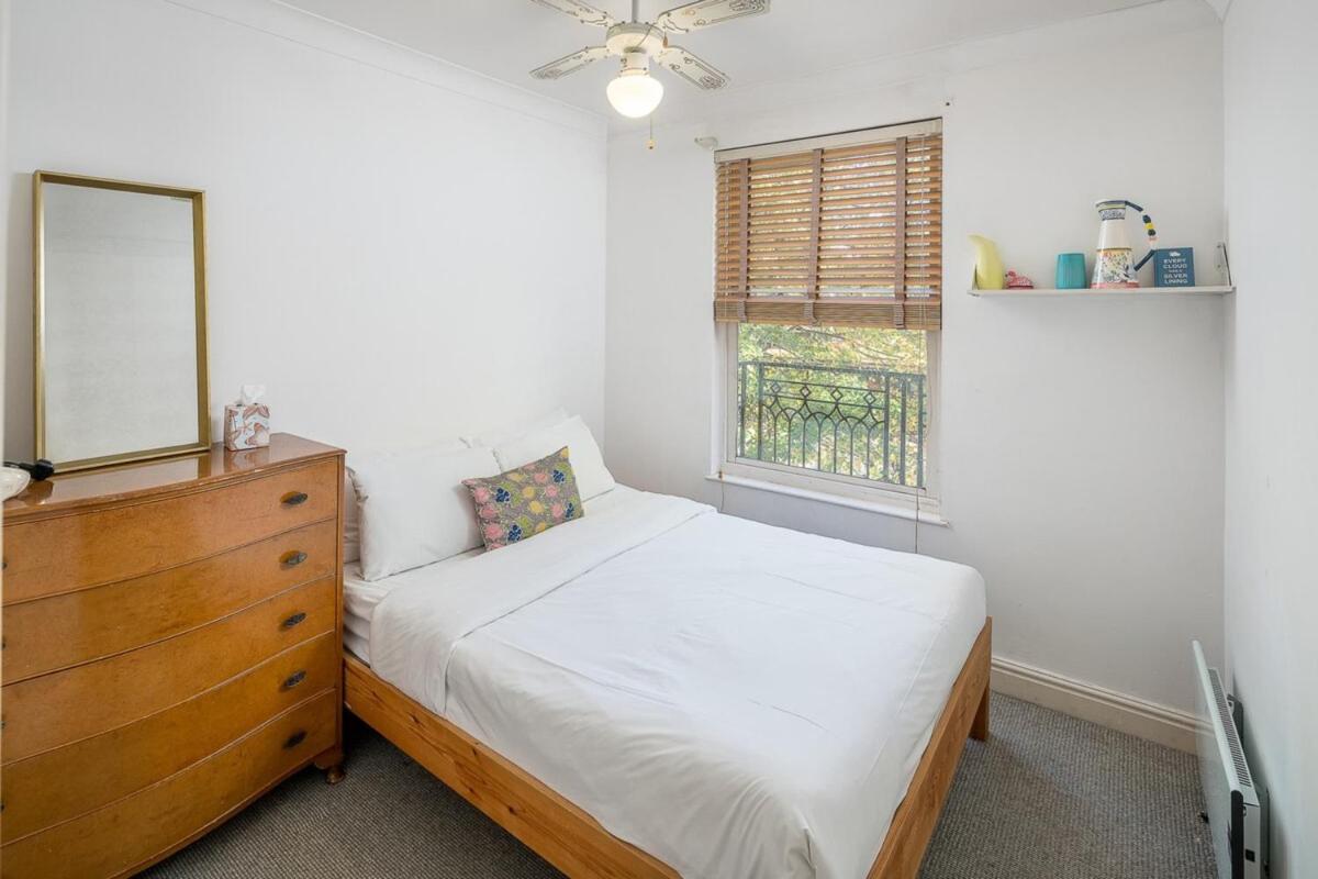 Bright 3 Bedroom House Near King's Cross StPancras - image 3
