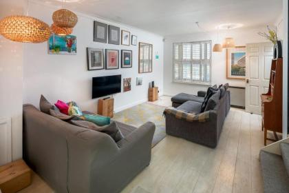 Bright 3 Bedroom House Near King's Cross StPancras - image 7