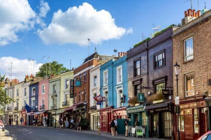 Fabulous Notting Hill Spacious Studio Apartment - image 29
