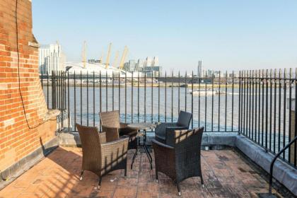 Stunning 3BD Riverside Flat Communal Roof Terrace - image 22