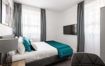 Stunning and Spacious 4 Bed Apr next to BrickLane - image 21