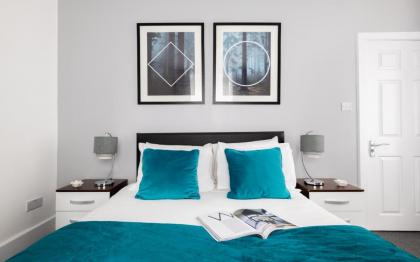 Beautiful Central 4 Bedroom Apart next2 KingsCross - image 25