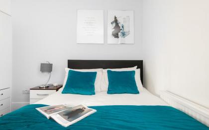 Beautiful Central 4 Bedroom Apart next2 KingsCross - image 29