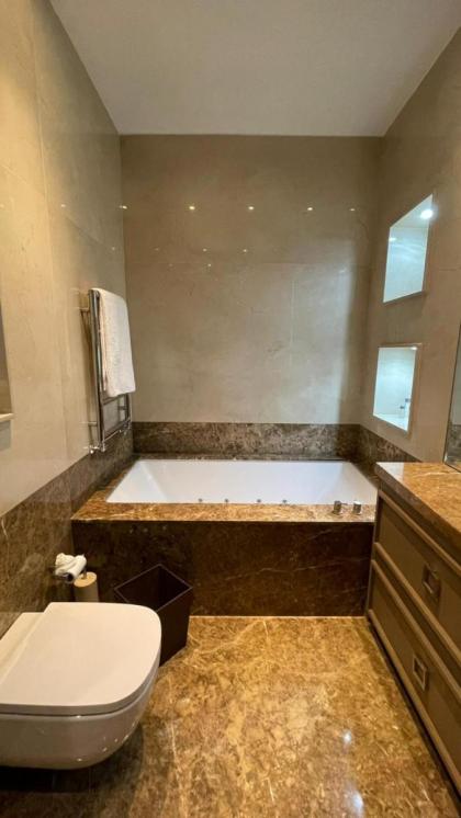 6000sqft Apartment on Park Lane with Private Swimming poolGym&Sauna - image 23