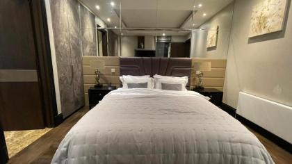 6000sqft Apartment on Park Lane with Private Swimming poolGym&Sauna - image 25