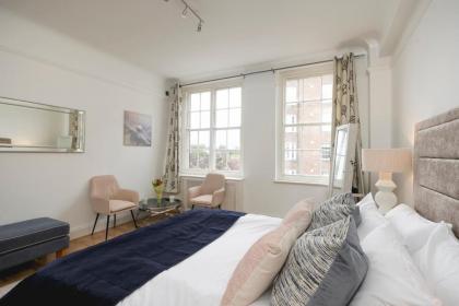Authentic & Spacious 5 Bed Apartment/Hyde Park - image 21