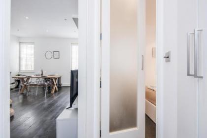Beautiful 2 bedroom Covent Garden apartment - image 25