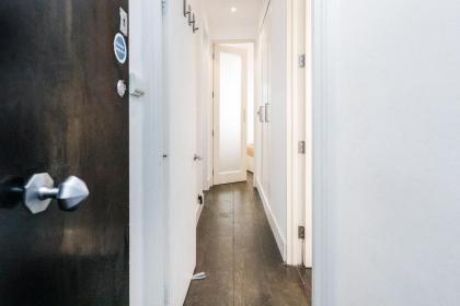 Beautiful 2 bedroom Covent Garden apartment - image 29