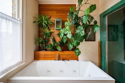 Charming home with roof terrace in East London by UnderTheDoormat - image 27