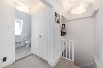 The Great London Apartments - image 24