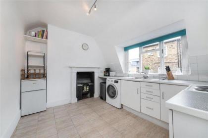 The Great London Apartments - image 25